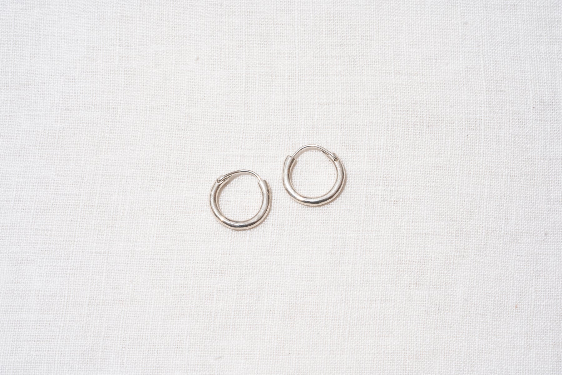 Simple hoops earrings n.1