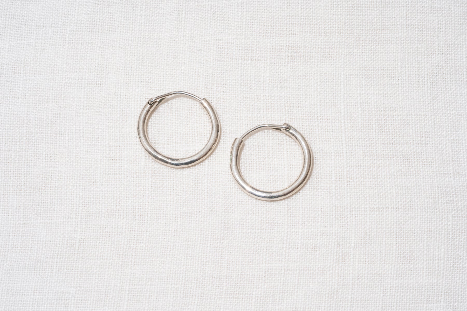 Simple hoops earrings n.2
