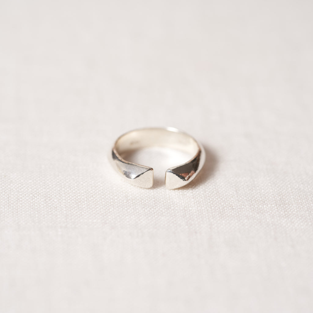 Andil ring