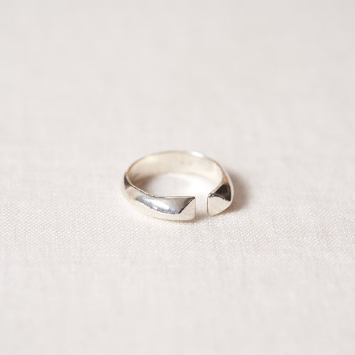 Andil ring