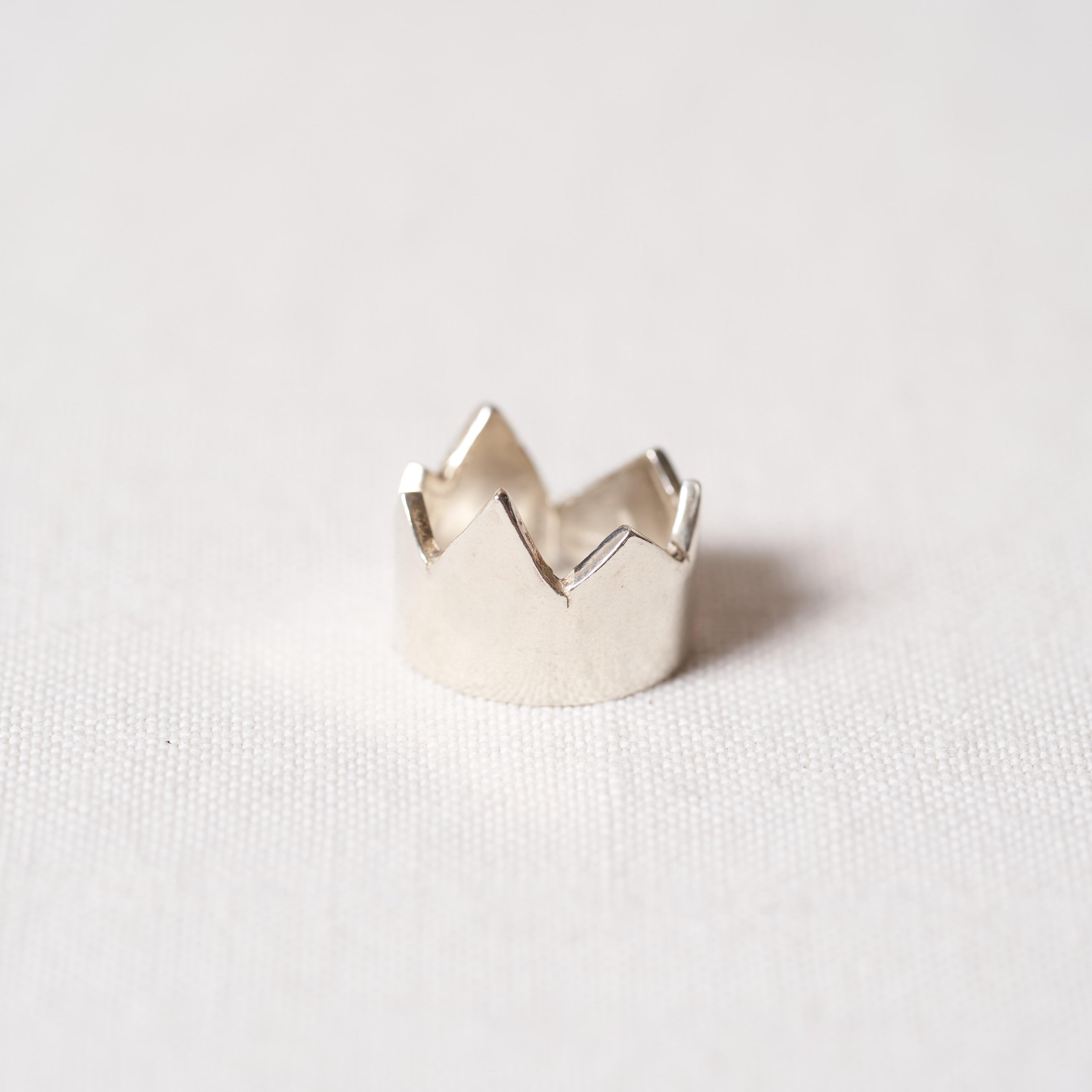 Highness ring