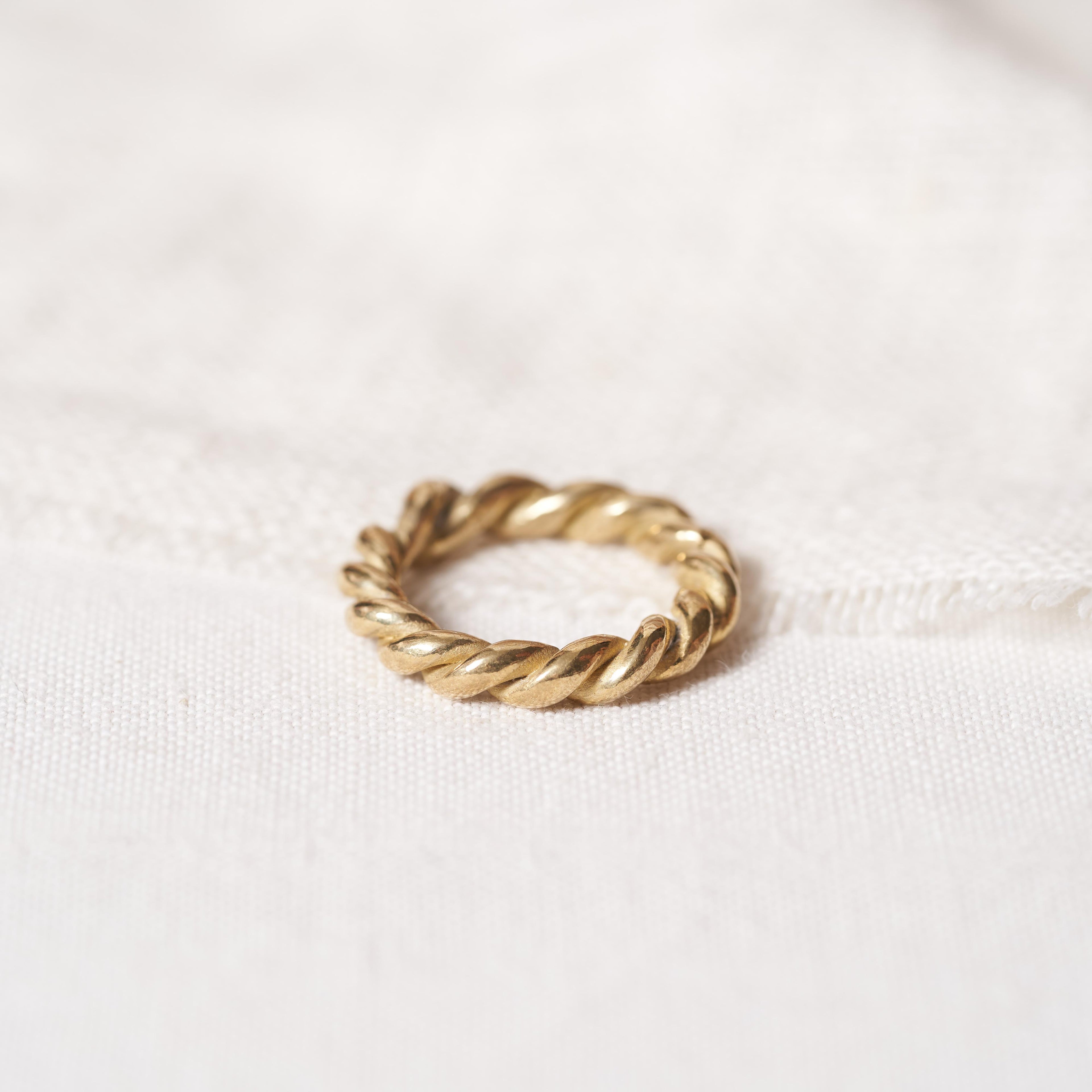 Twist ring n.3 in bronze