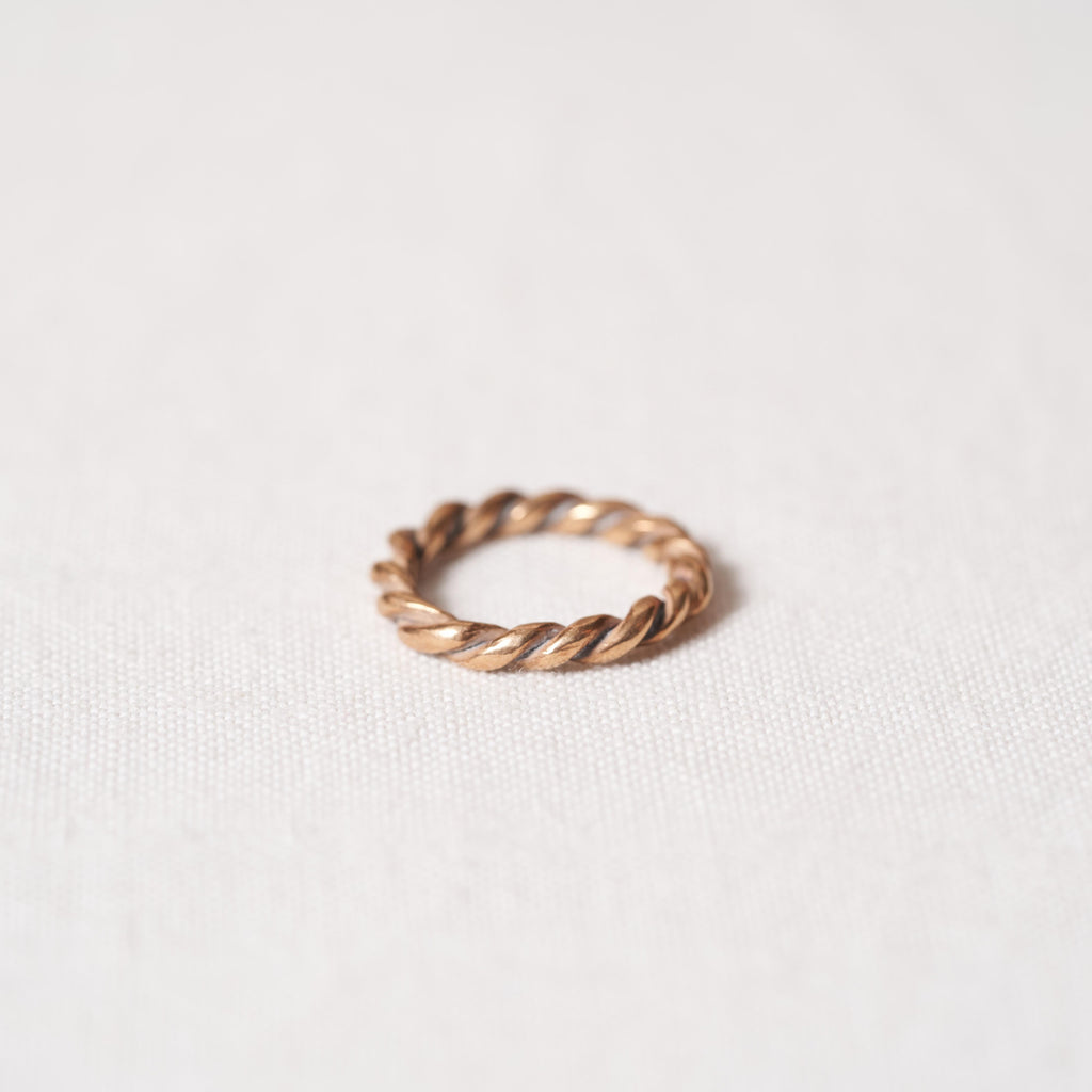 Twist ring n.2 in rosebronze