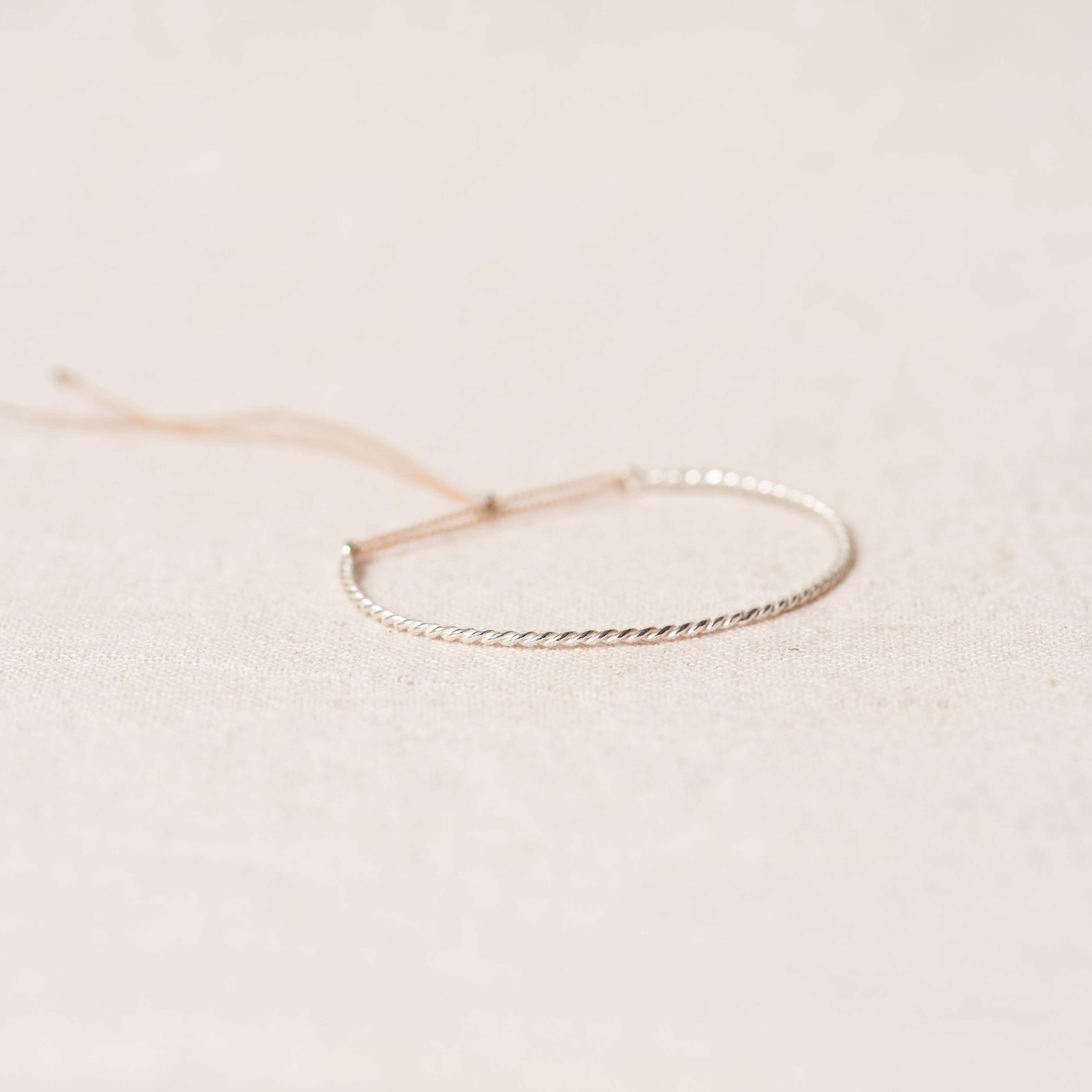 Open twist bracelet in silver