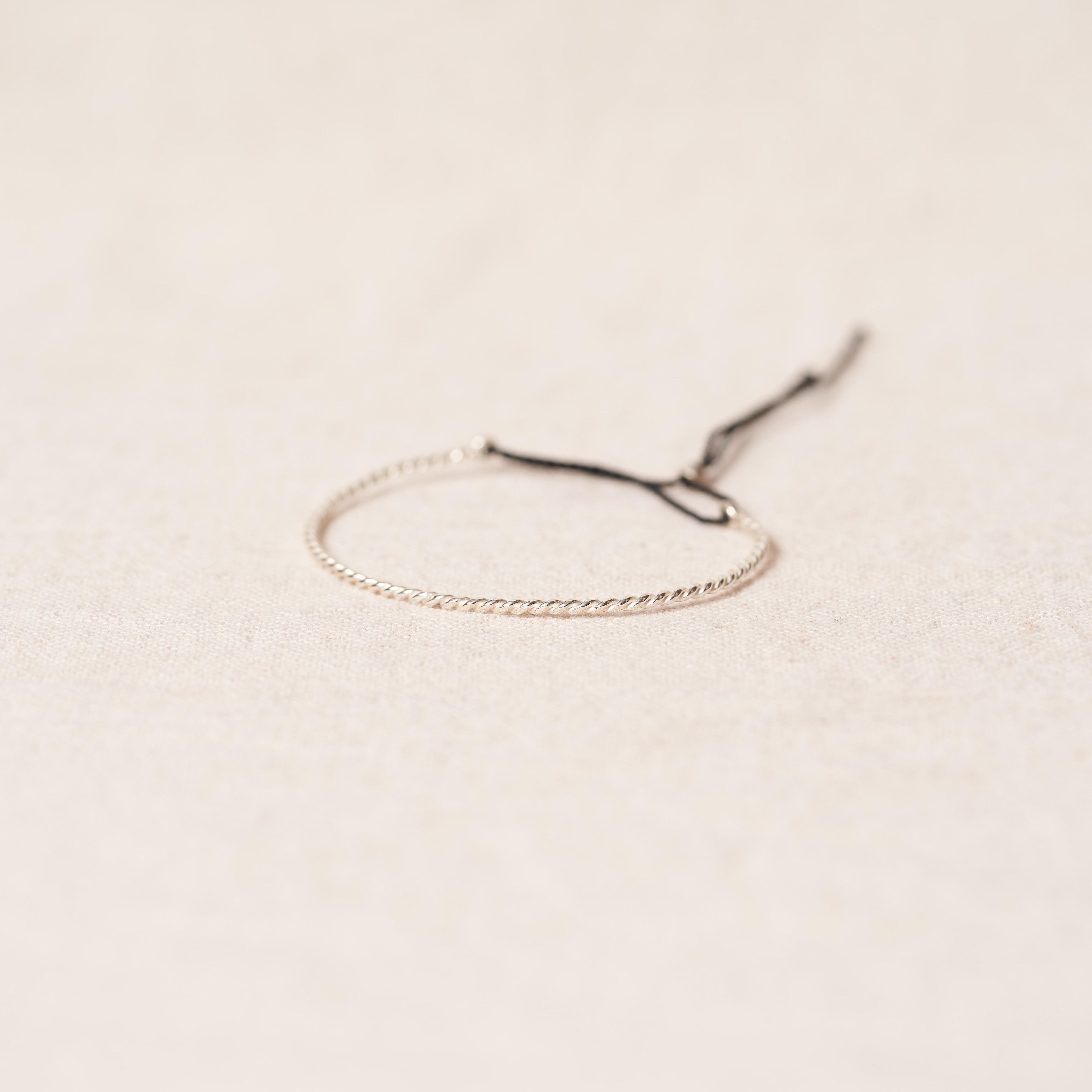 Open twist bracelet in silver