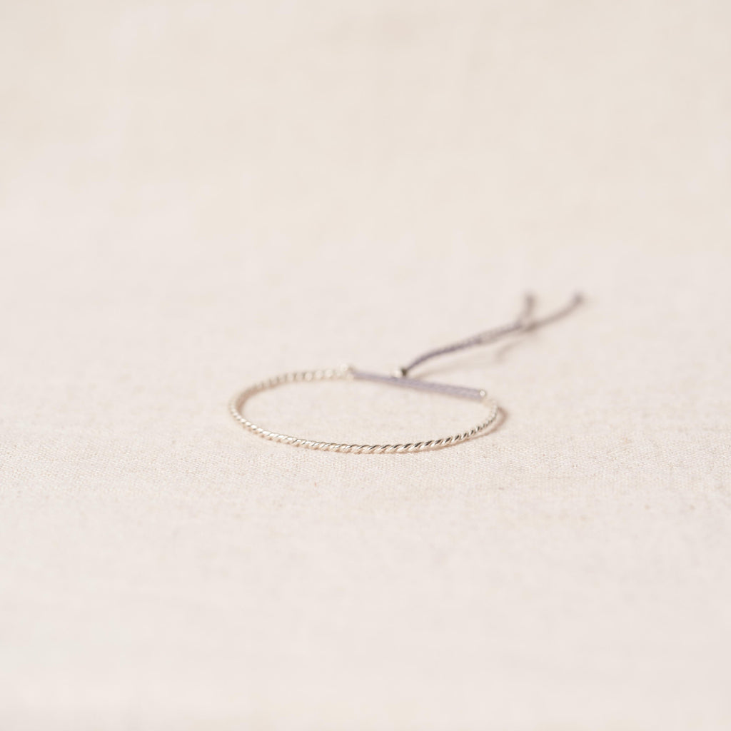 Open twist bracelet in silver