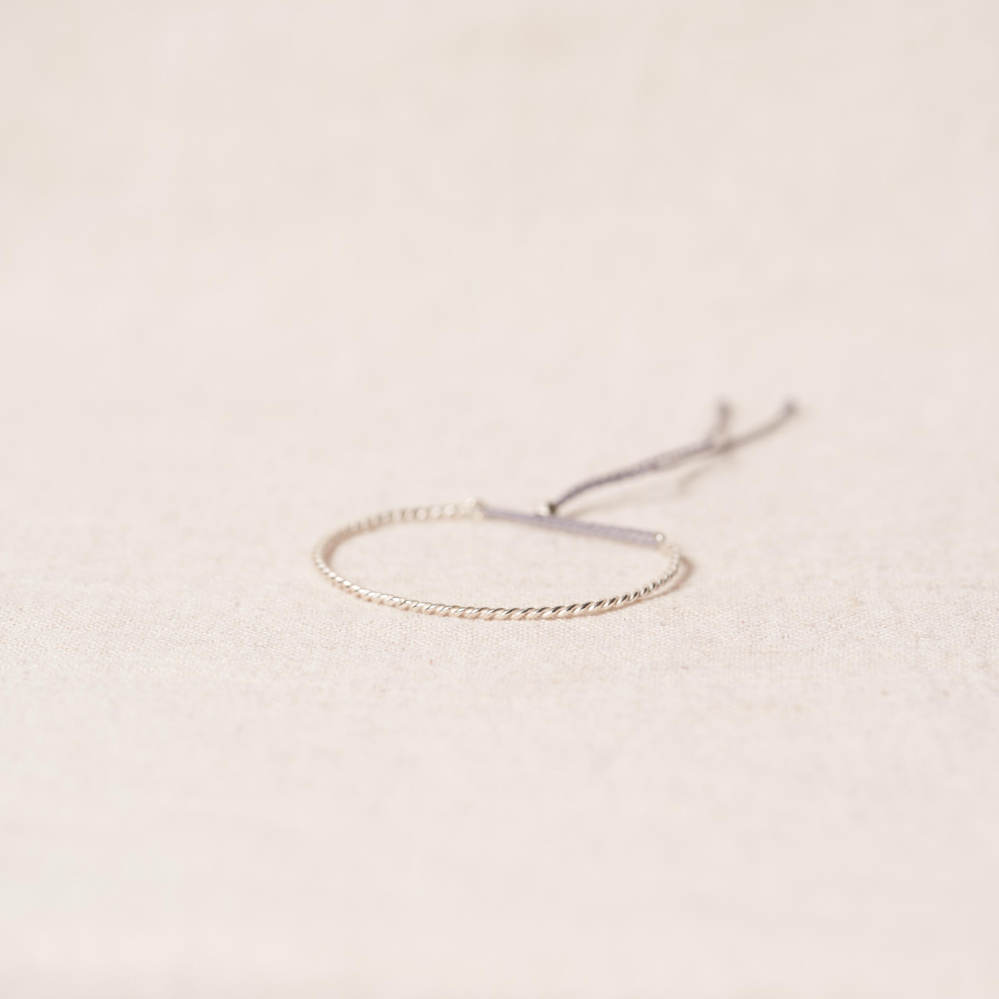 Open twist bracelet in silver