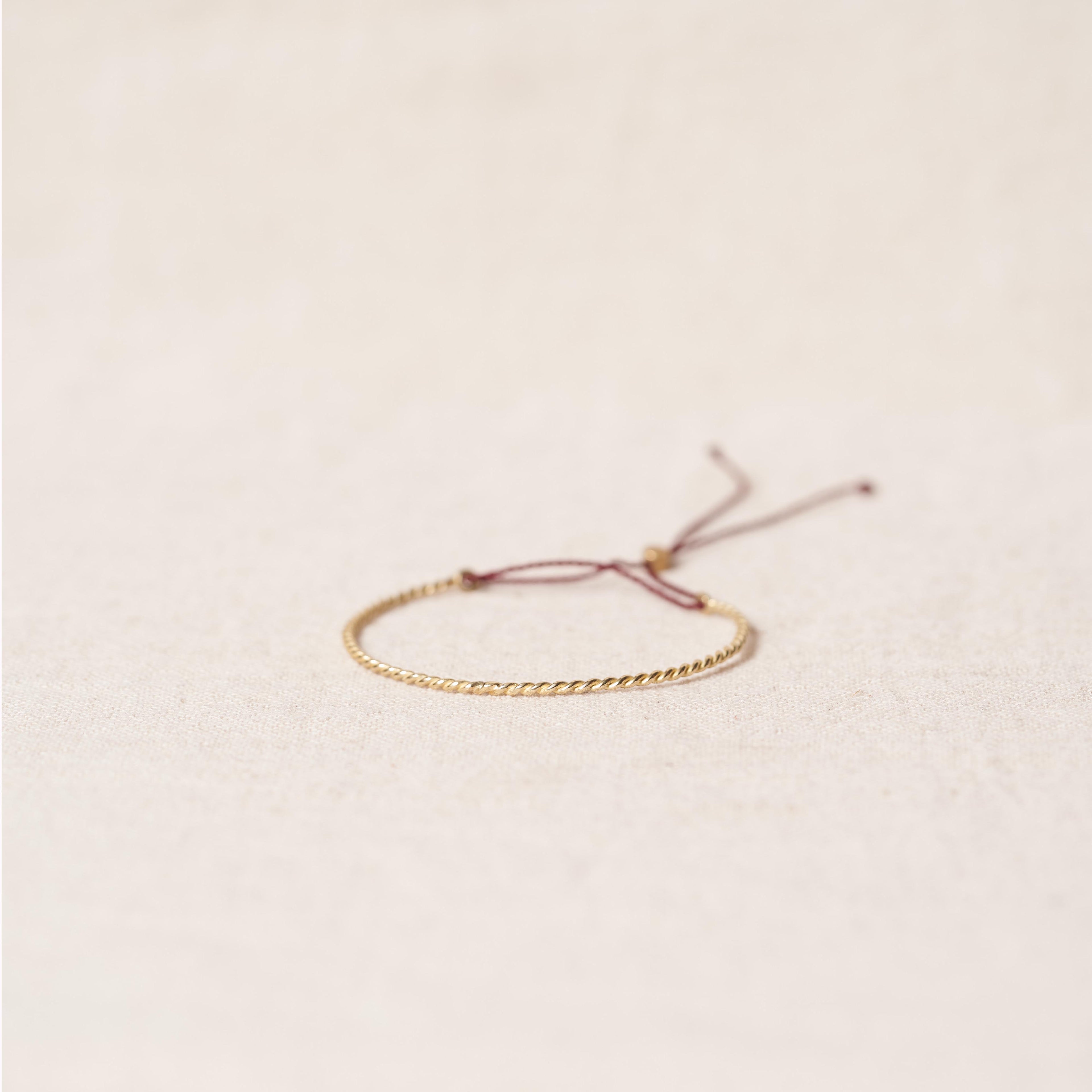 Open twist bracelet in bronze
