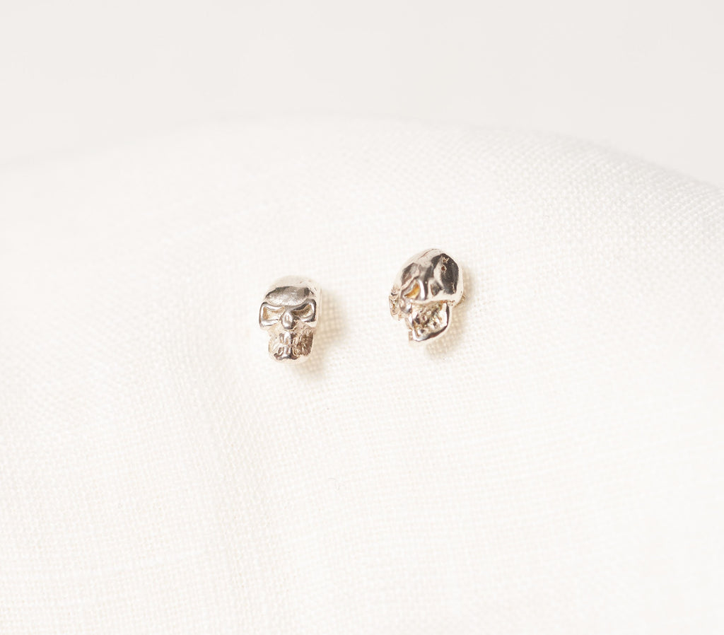 Skull earrings