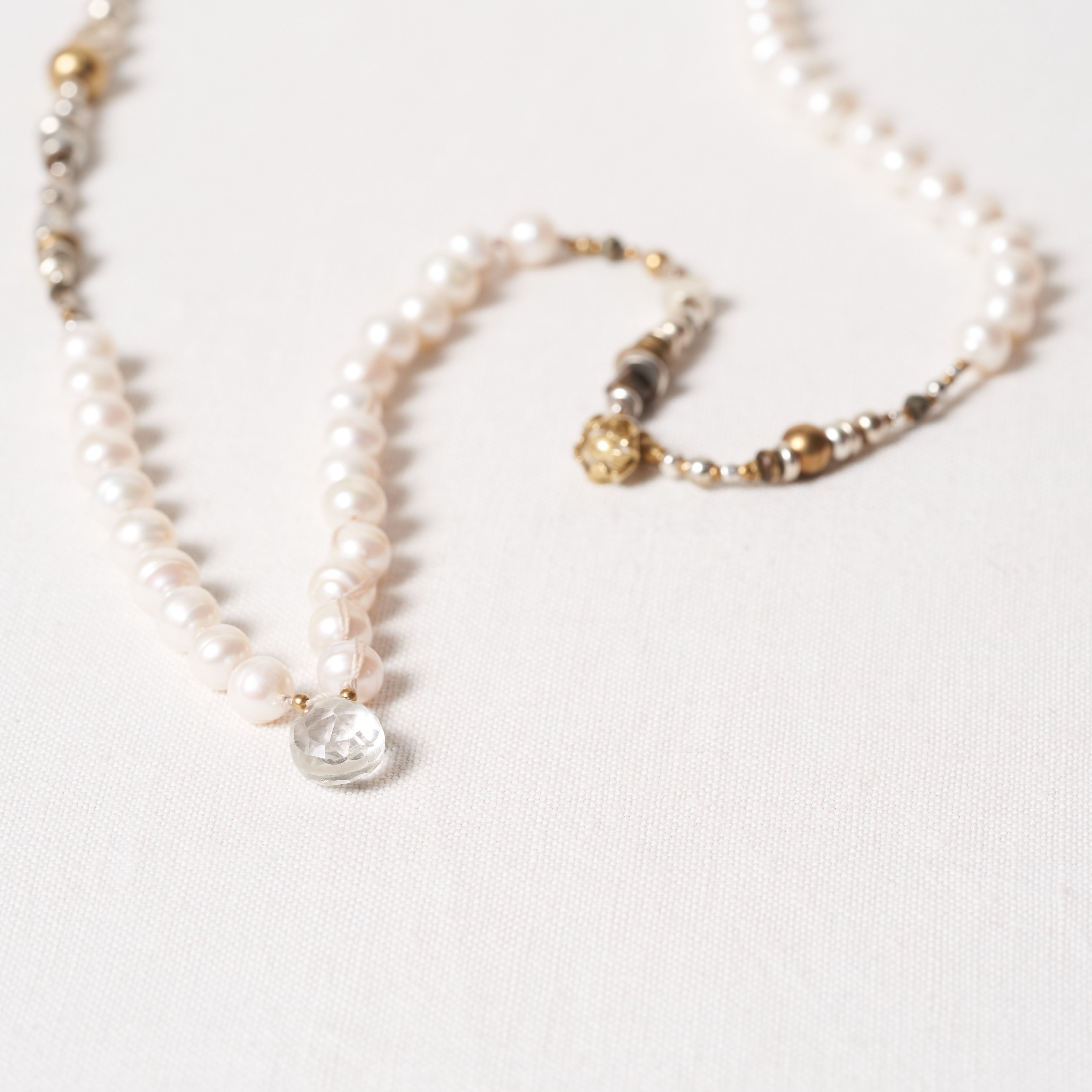 Vilma necklace with white sweet water pearls