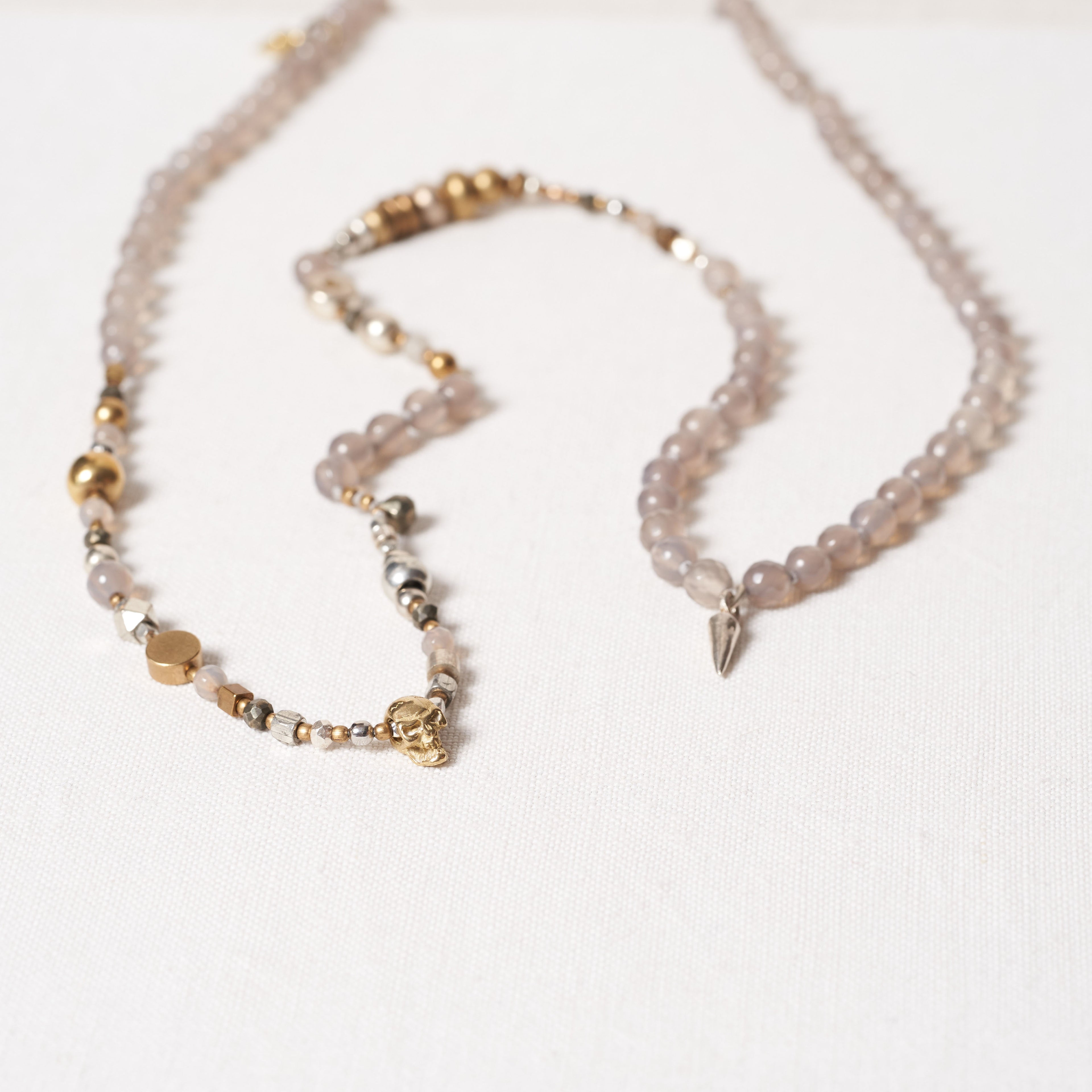 Sarah necklace with agathe beads and mixed metals