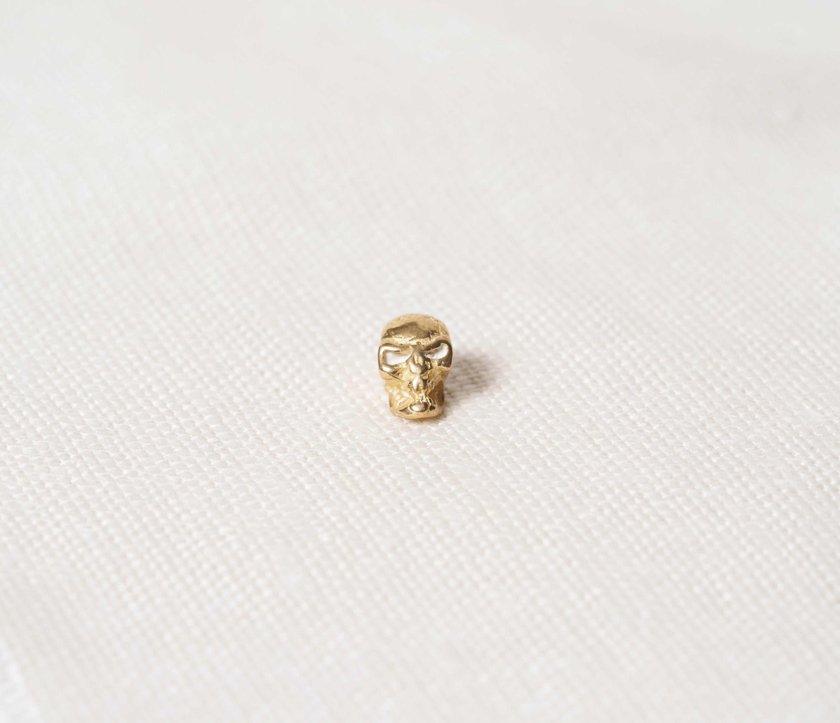 Skull charm