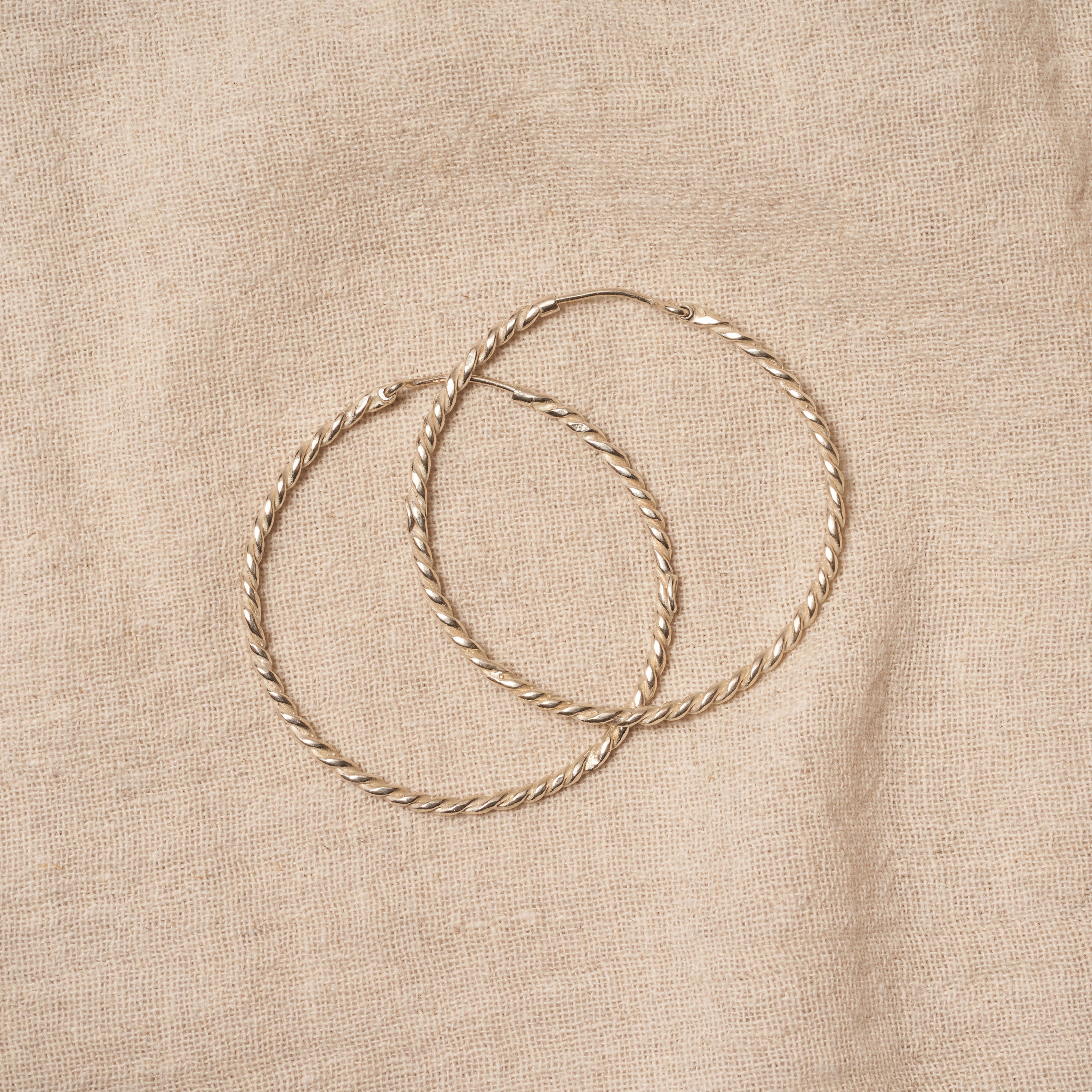 Twist hoops earrings n.2