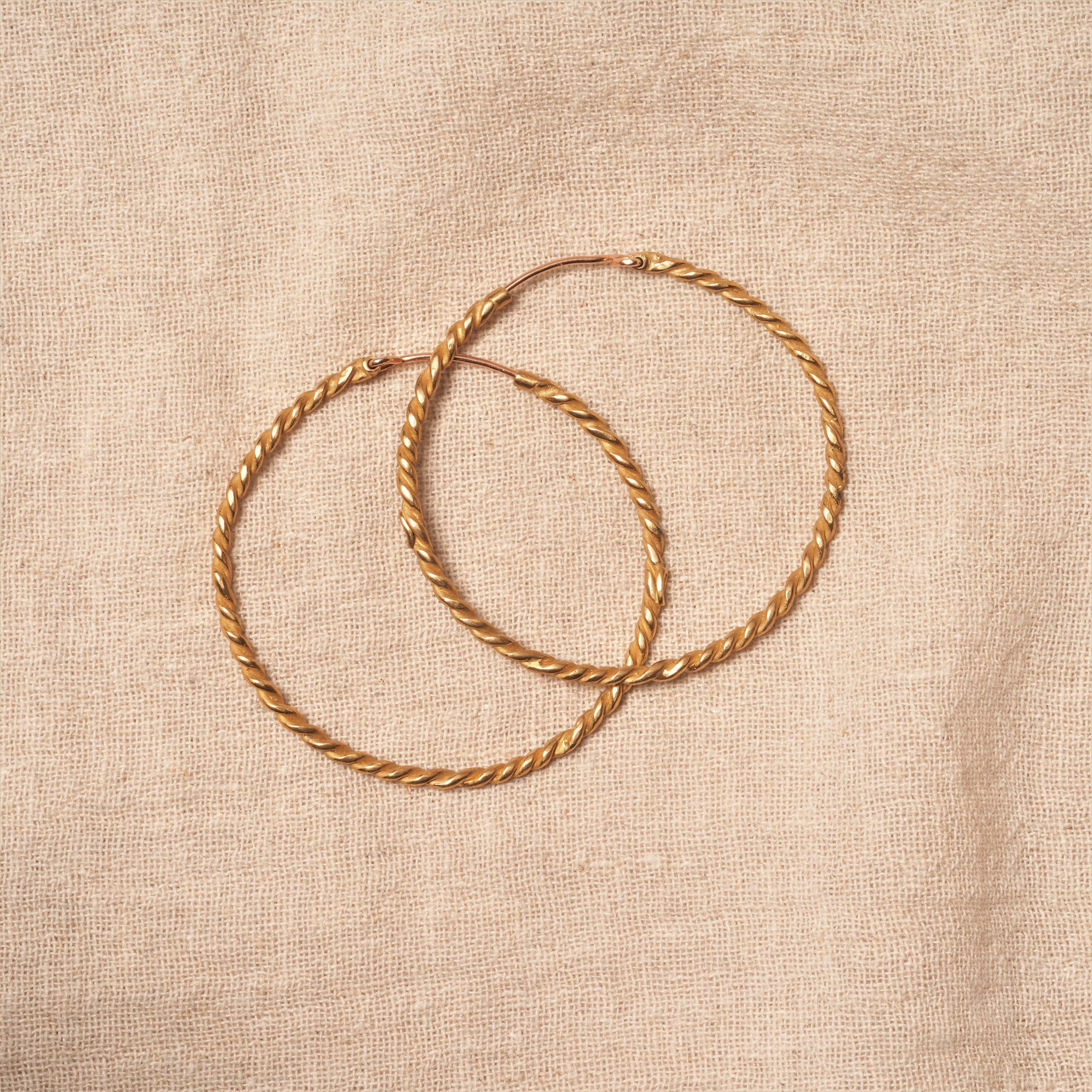 Twist hoops earrings n.2