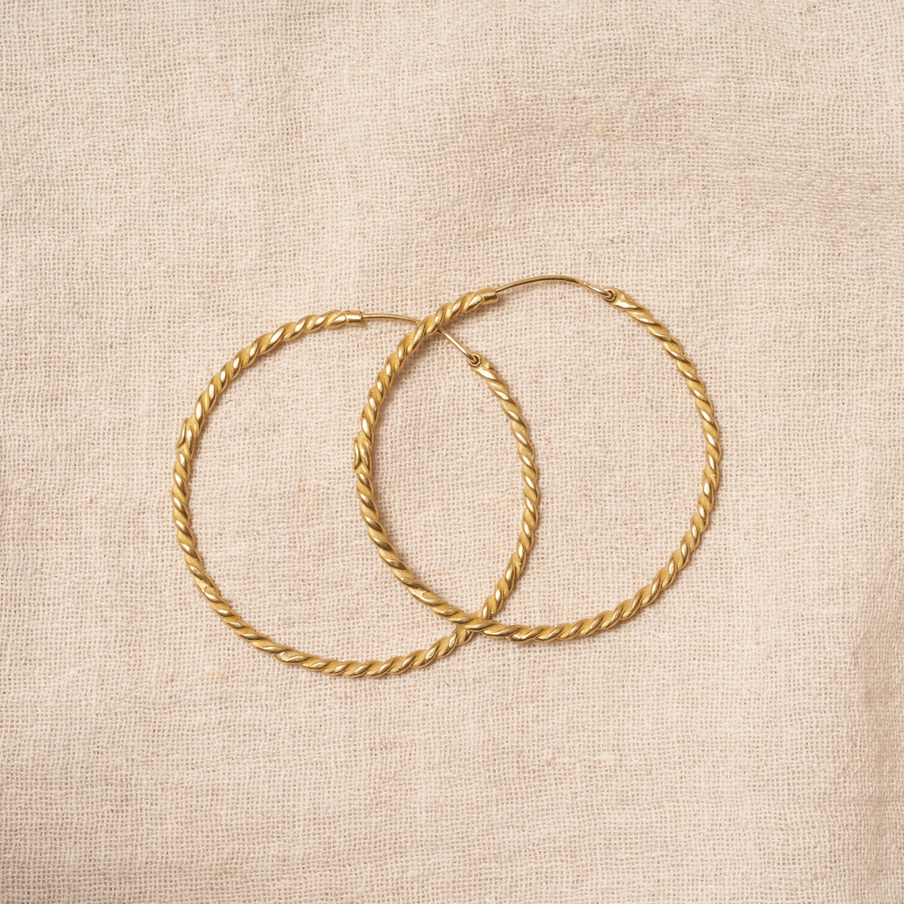 Twist hoops earrings n.2