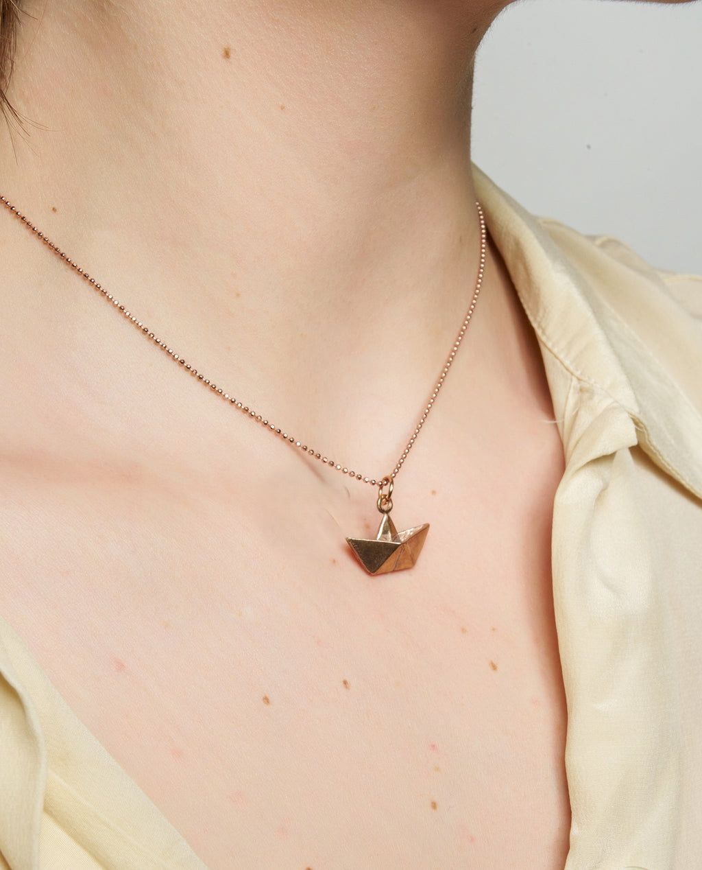 Boat necklace