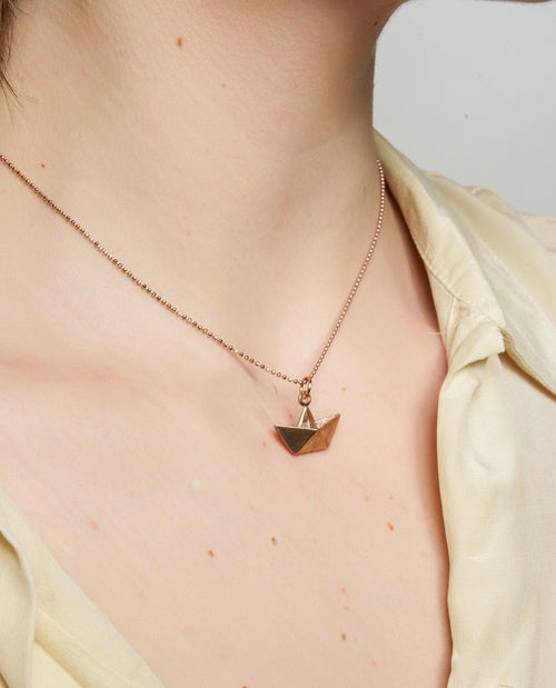 Boat necklace