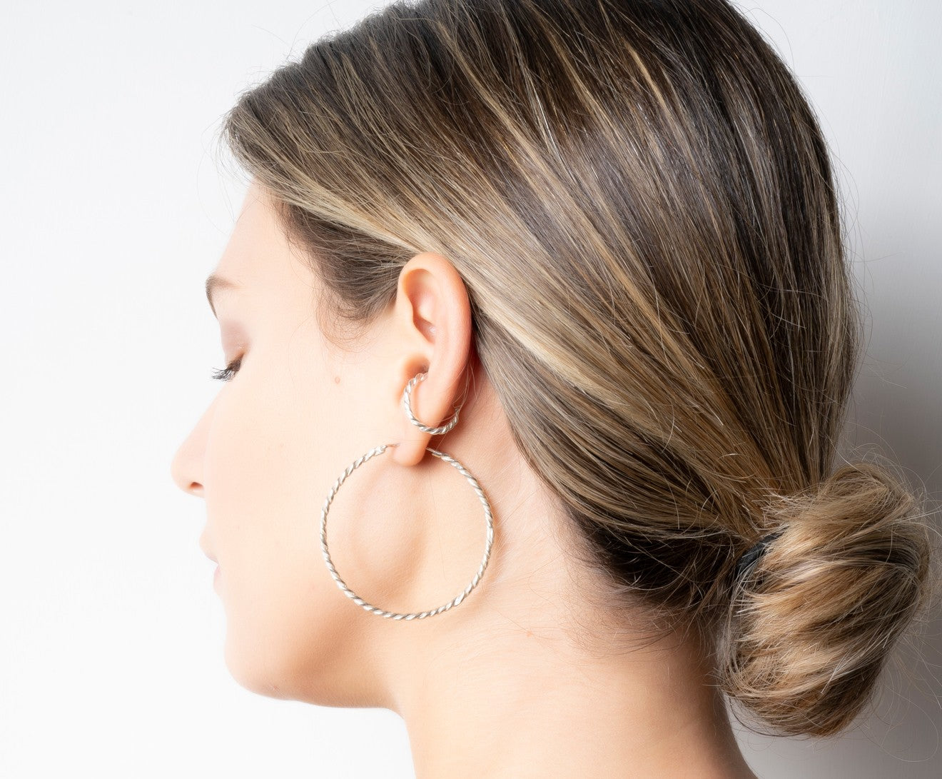 Twist Earcuff