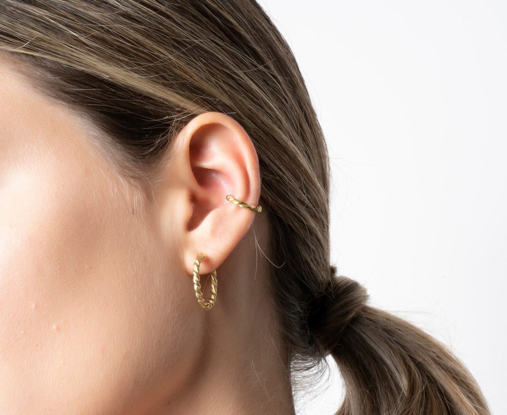 Twist Earcuff