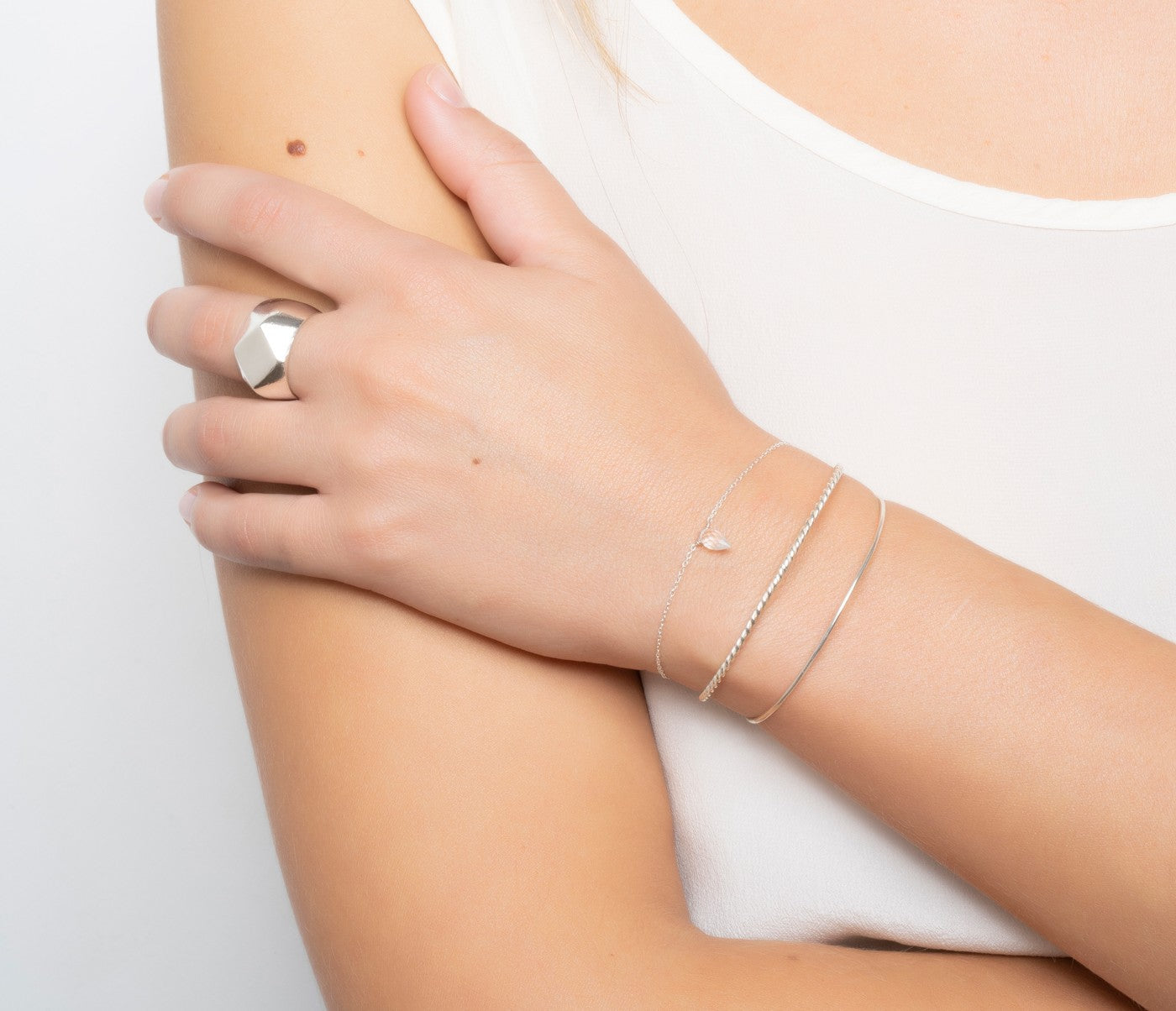Open bracelet in silver